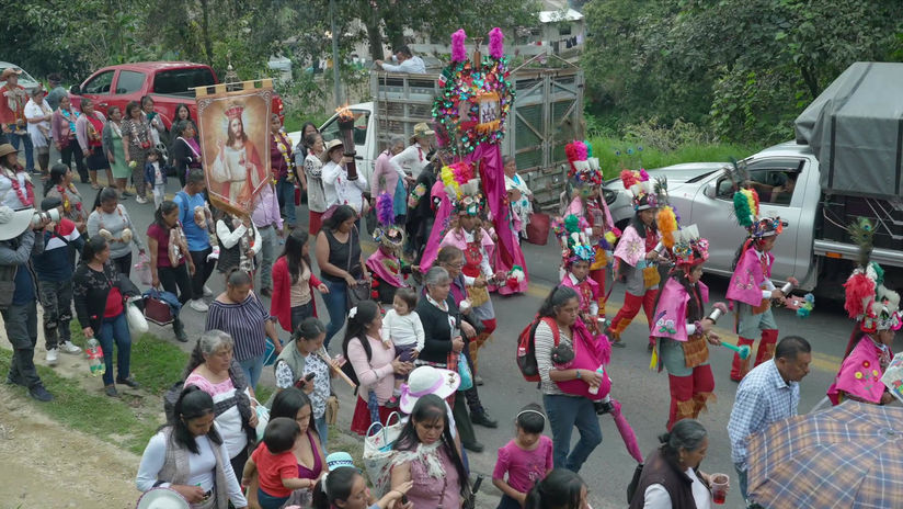 Procesión Antorcha.  Parroquia de San Mateo Apóstol. Chignautla, Puebla | Caravana por la paz